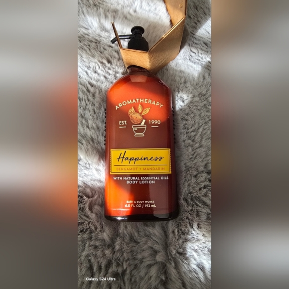 Bath & Body Works Aromatherapy HAPPINESS BERGAMOT MANDARIN Body Lotion 6.5 oz